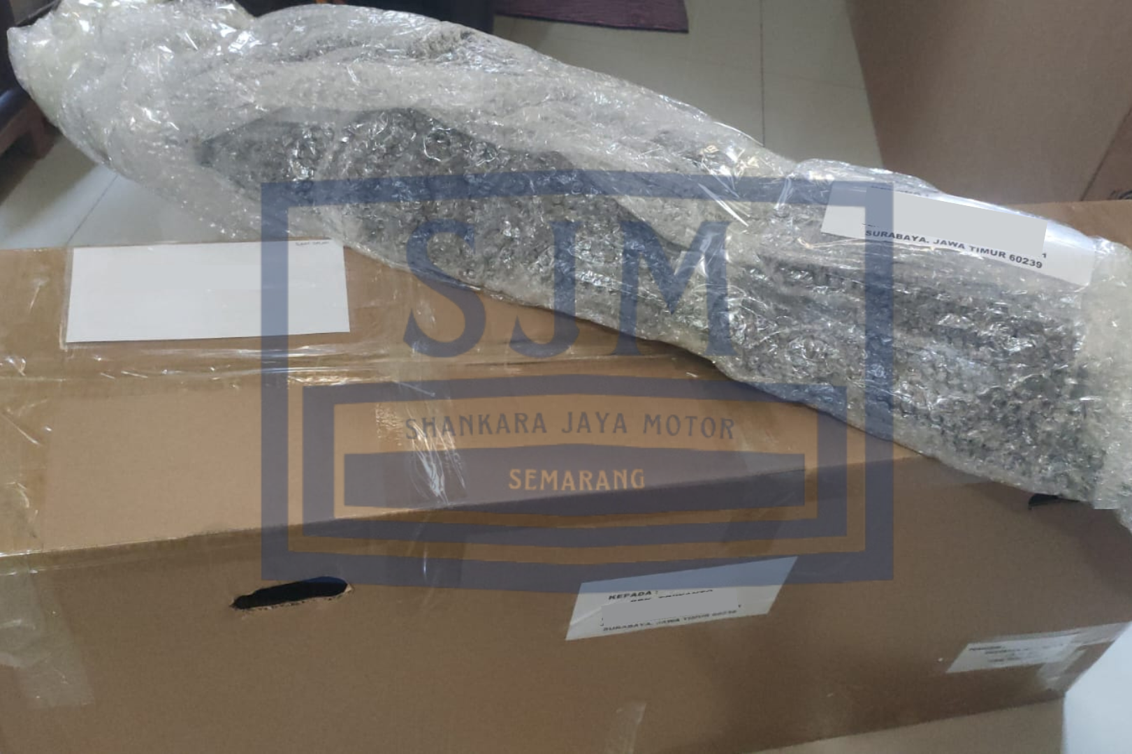  Ready to Ship: Cover and Body Air Cleaner, Molding Wheel Flare, Reinforcement Bumper, and Decal Hood